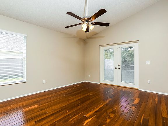 5th image of 1912 Wiregrass Ct