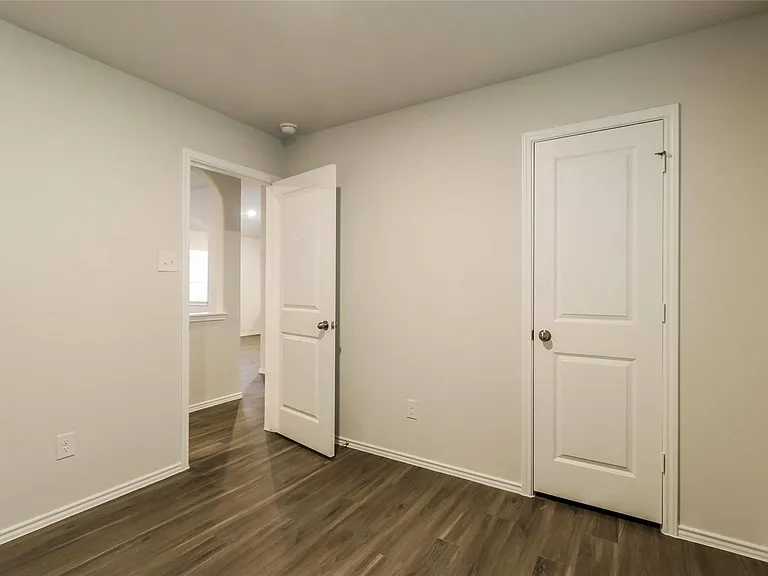 2166 Middle Ridge Dr — Photo 6