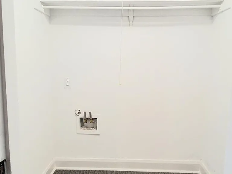 Bigelow Chapman Apartments — Photo 19
