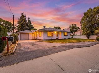 1325 9th St, Wenatchee, WA 98801