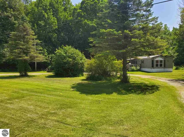 765 W Hc Edmore Rd, Edmore, MI 48829