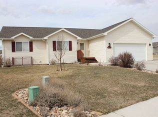 9915 Green Point Ct, Summerset, SD 57718