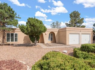 10112 La Paz Dr NW, Albuquerque, NM 87114