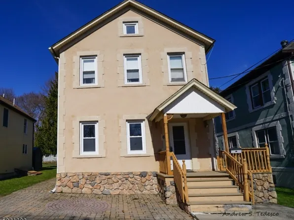 61 Stoll St, Netcong Boro, NJ 07857
