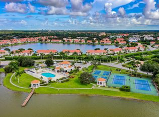 7743 Jewel Ln APT 205, Naples, FL 34109