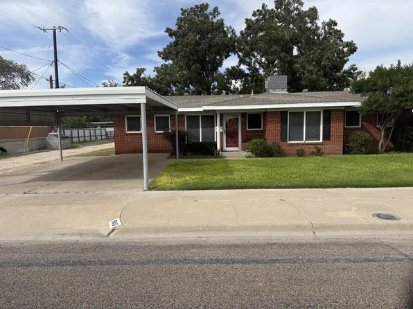 900 E Bryan St, Kermit, TX 79745