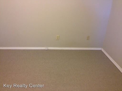 4th image of 5466 Carlson Dr