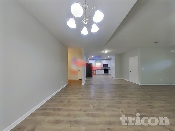 4th image of 912 Stokewood Pl