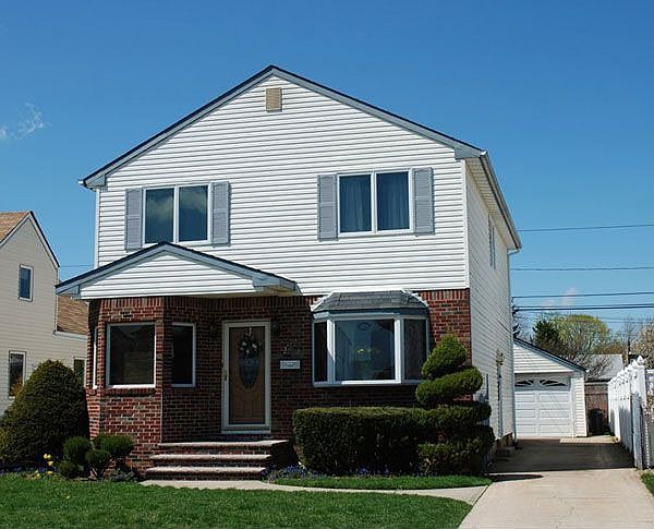 1st image of 232 Arlington St