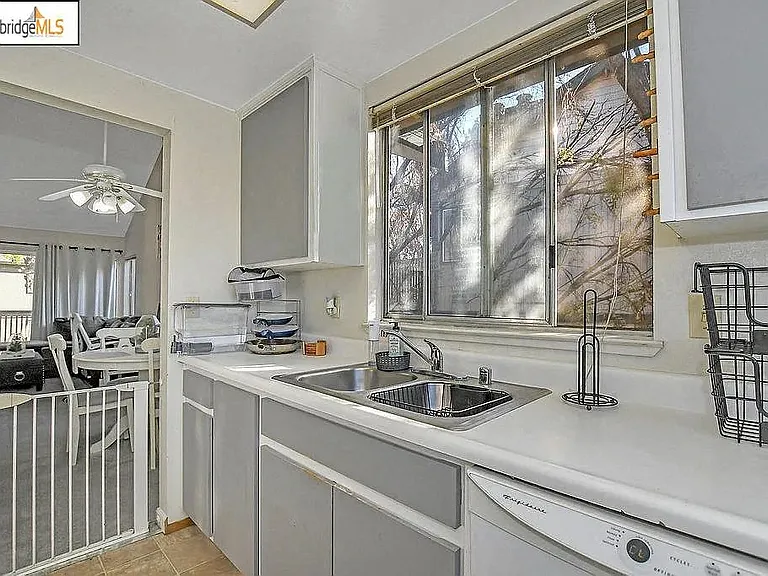 456 Lancaster Ln — Photo 19