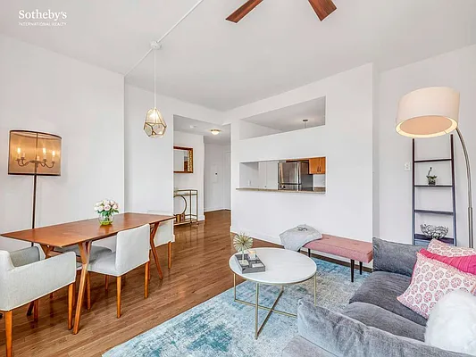 Rented by Sotheby's International Realty | media 2