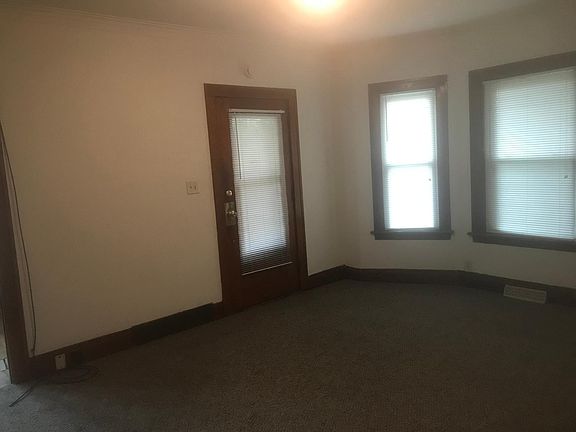 3rd image of 2126 Lincoln Way W #1
