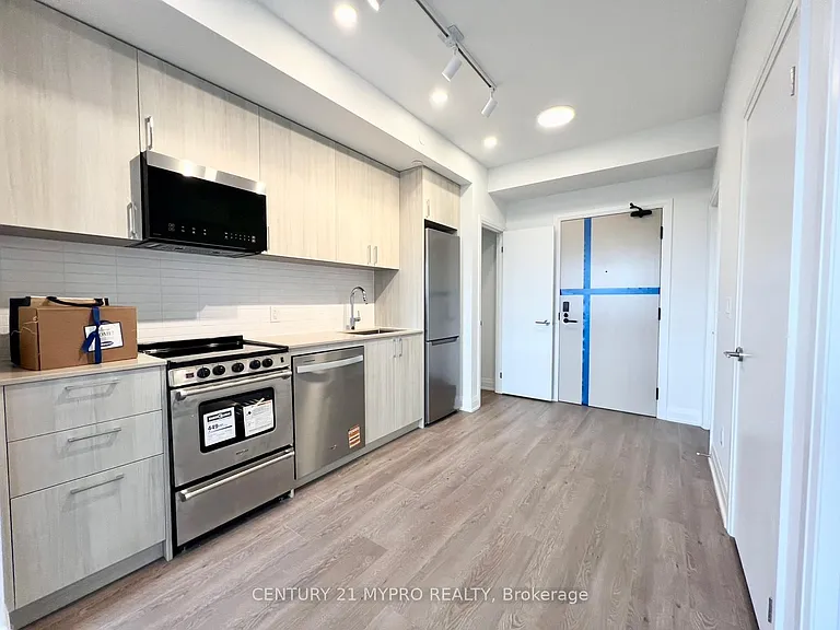 3250 Carding Mill Trl #402 — Photo 7