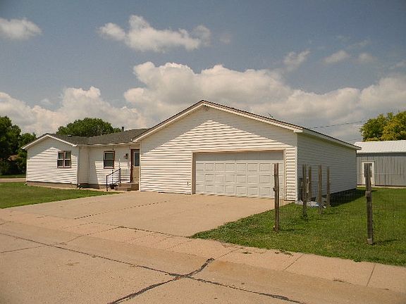 3rd image of 2021 E D St
