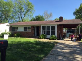 3111 Bedford Ln, Saint Charles, MO 63301