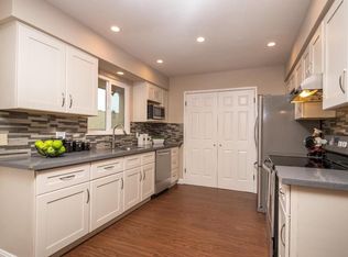 1555 Marina Ct UNIT A, San Mateo, CA 94403