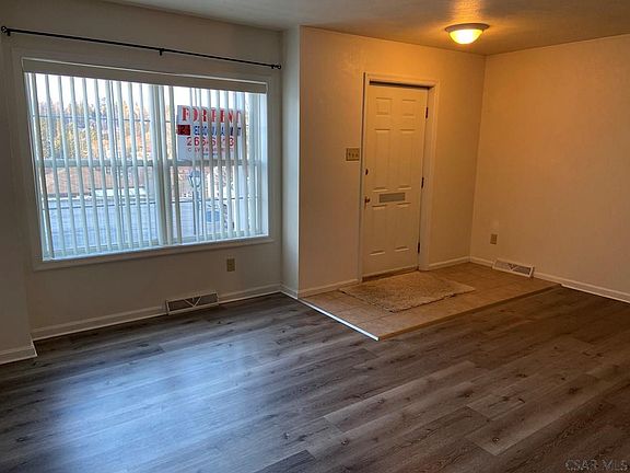2nd image of 553 Edward St