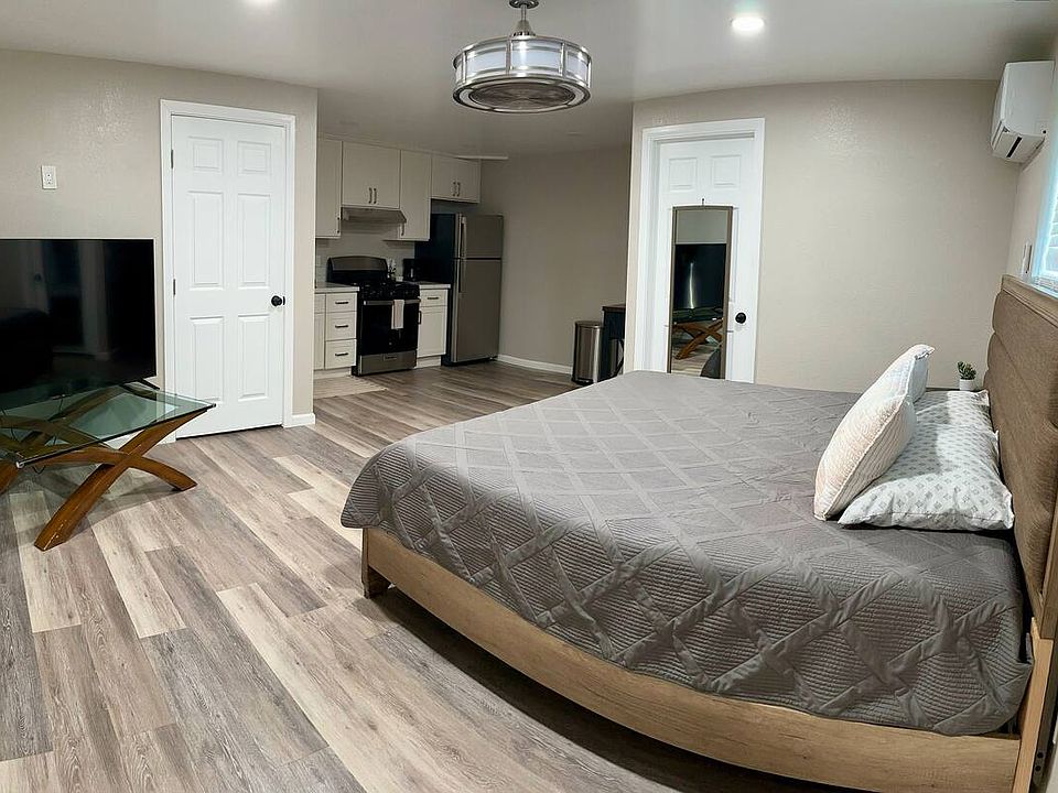 View of entire apartment from front door