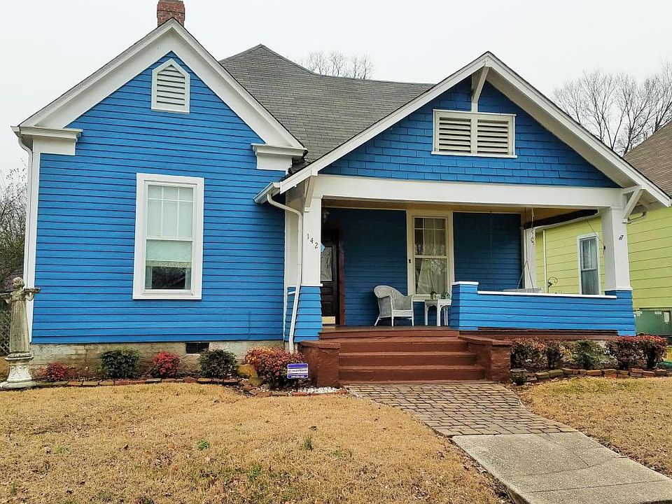 1st image of 142 Leonard Pl