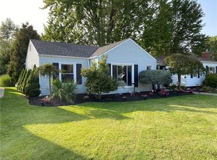 1416 Orchard Heights Dr, Mayfield Heights, OH 44124
