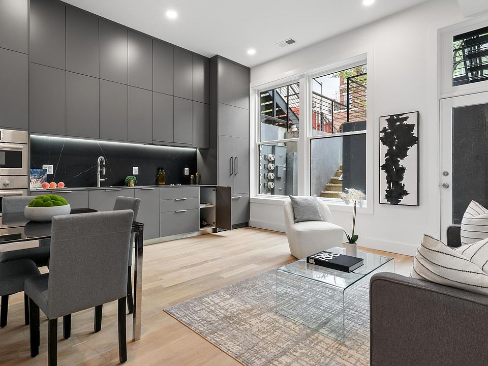 1st image of 2564 University Pl NW APT 2