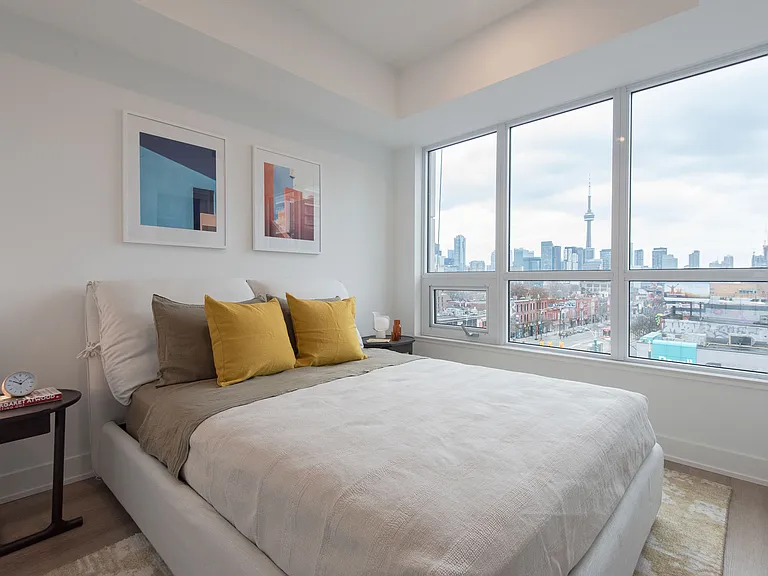 484 Spadina Ave — Photo 6
