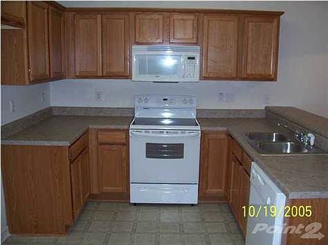 2nd image of 7885 Stonebrook Dr
