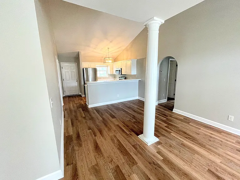 1004 Mount Vernon Dr — Photo 9