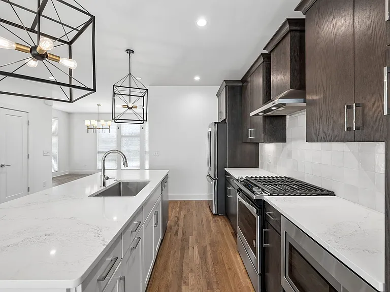110 Oceola Ave #10 — Photo 5
