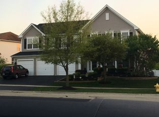 761 Hartford Ln, Bolingbrook, IL 60440