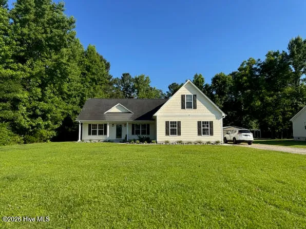 89 Over Street, Burgaw, NC 28425