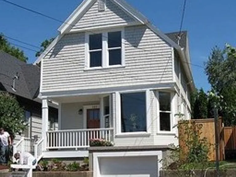 121 NE Mason St — Photo 30