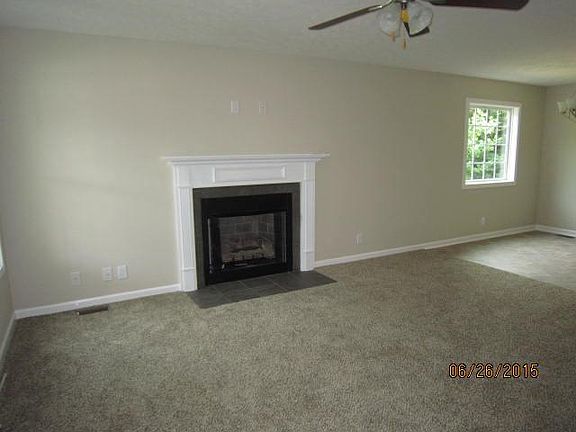 4th image of 423 Zurich Ct