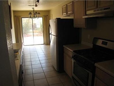 4th image of 7224 Bobwhite Ln NE