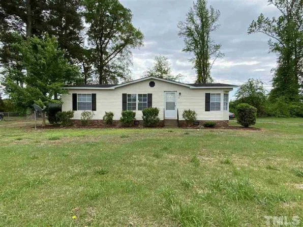 189 Holland Dr, Smithfield, NC 27577