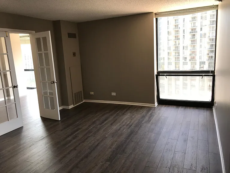 1122 N Clark St #1510 — Photo 5