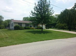 556 S 6th St, Mitchell, IN 47446