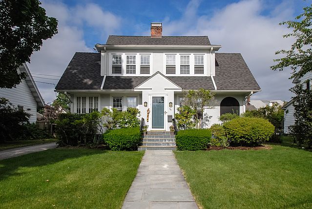 1st image of 64 Grandview Ave