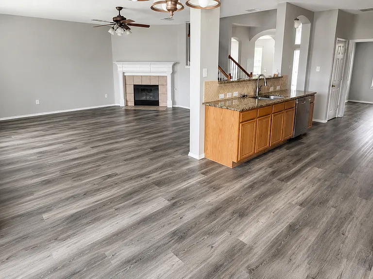 6302 Autumnwood Dr — Photo 4