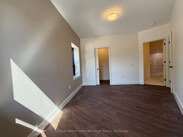 604 Queen St S #109 — Photo 12