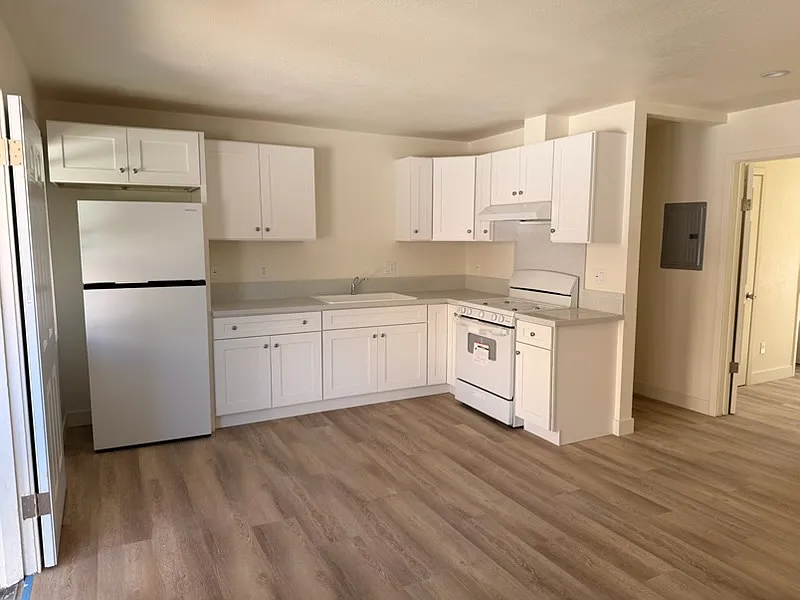 1615 Cherry Ave #2