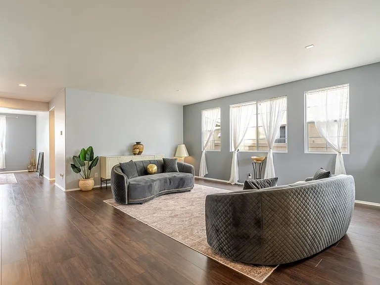 39112 Desert Holly Ln — Photo 4