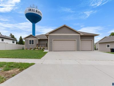 1404 Bitterroot Rd, Dell Rapids, SD, 57022