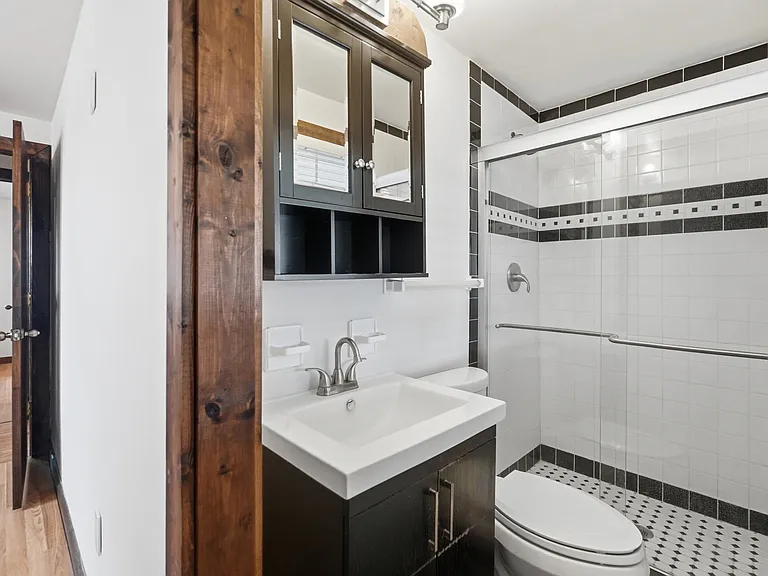 27 Laurelgrove Dr — Photo 15
