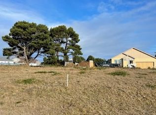 746 Seacrest Dr, Bandon, OR 97411