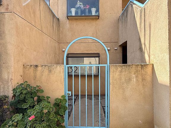 2nd image of 14500 Las Palmas Dr Unit 32