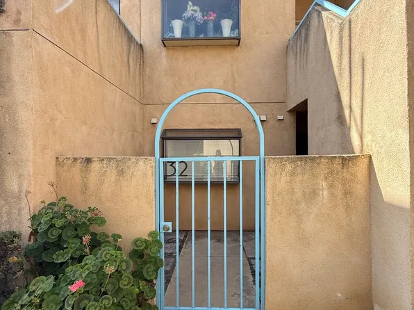 14500 Las Palmas Dr, Bakersfield, CA