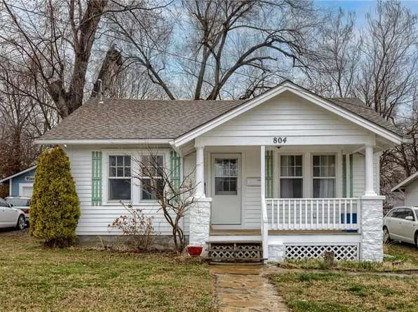 804 Walnut Ave, Osawatomie, KS 66064