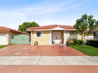 5766 SW 149th Pl, Miami, FL 33193