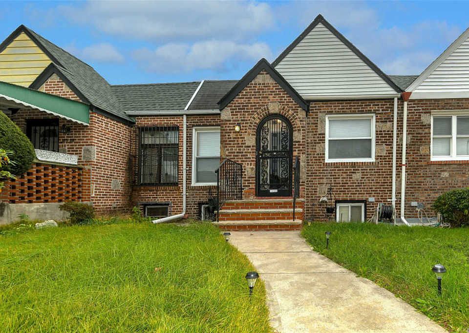 1st image of 18506 Dunlop Ave